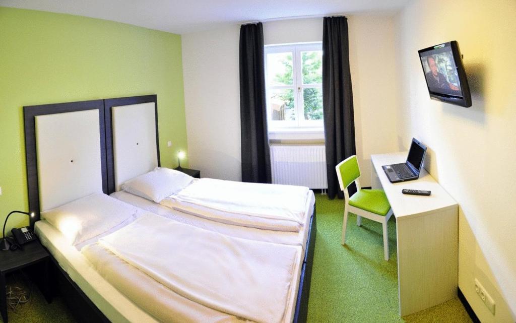 Amiga Hotel Muenchen Messe Экстерьер фото